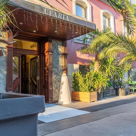 Hotel Urania