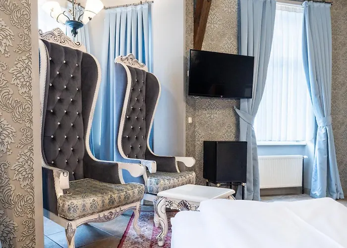 Hotel Urania 3*