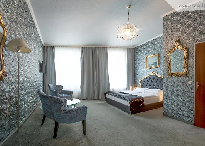 Hotel Urania 3*