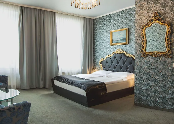 Urania 3*