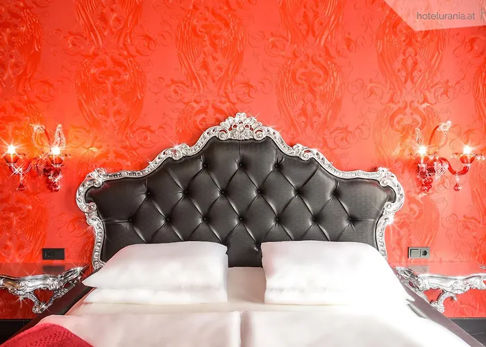 Urania Hotel