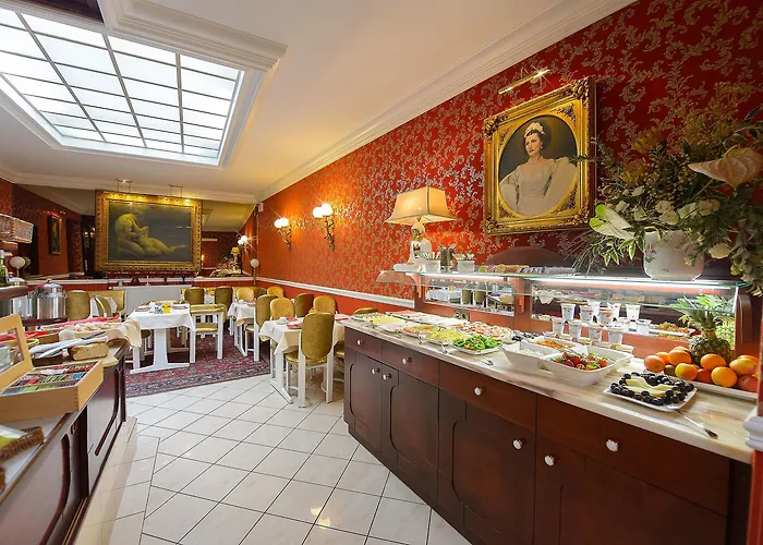 Urania Hotel
