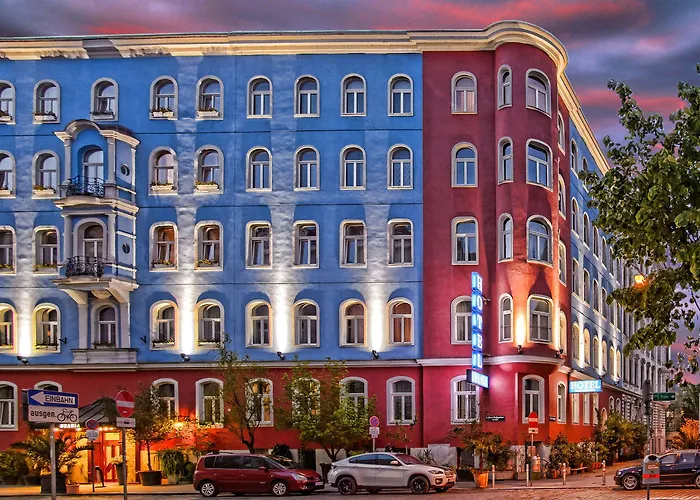 Urania Hotel